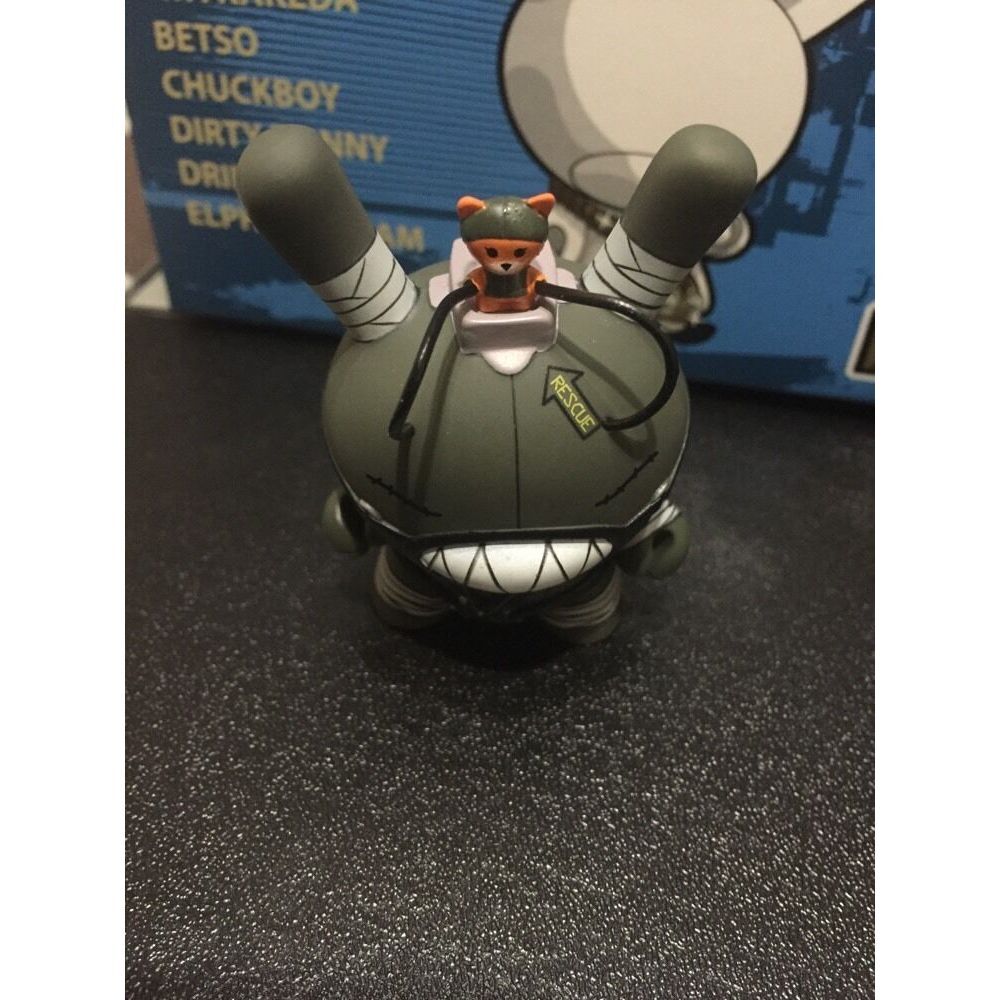 Kidrobot Dunny 2011 Series 3" Chuckboy Trikky Rider 2/20 Collectible Toy Vinyl